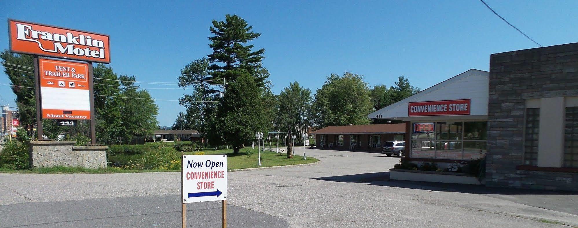 نورث بي Franklin Motel, Tent & Trailer Park المظهر الخارجي الصورة